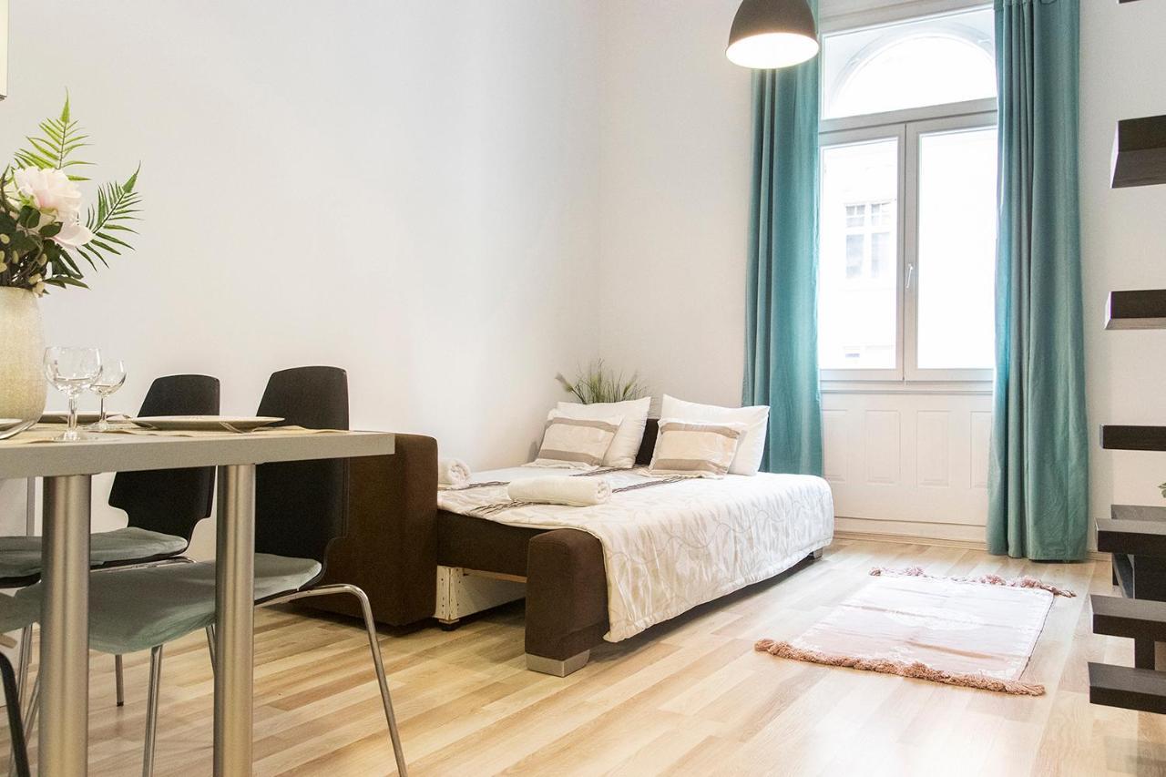 Real Apartments Semmelweis II บูดาเปสต์ ภายนอก รูปภาพ