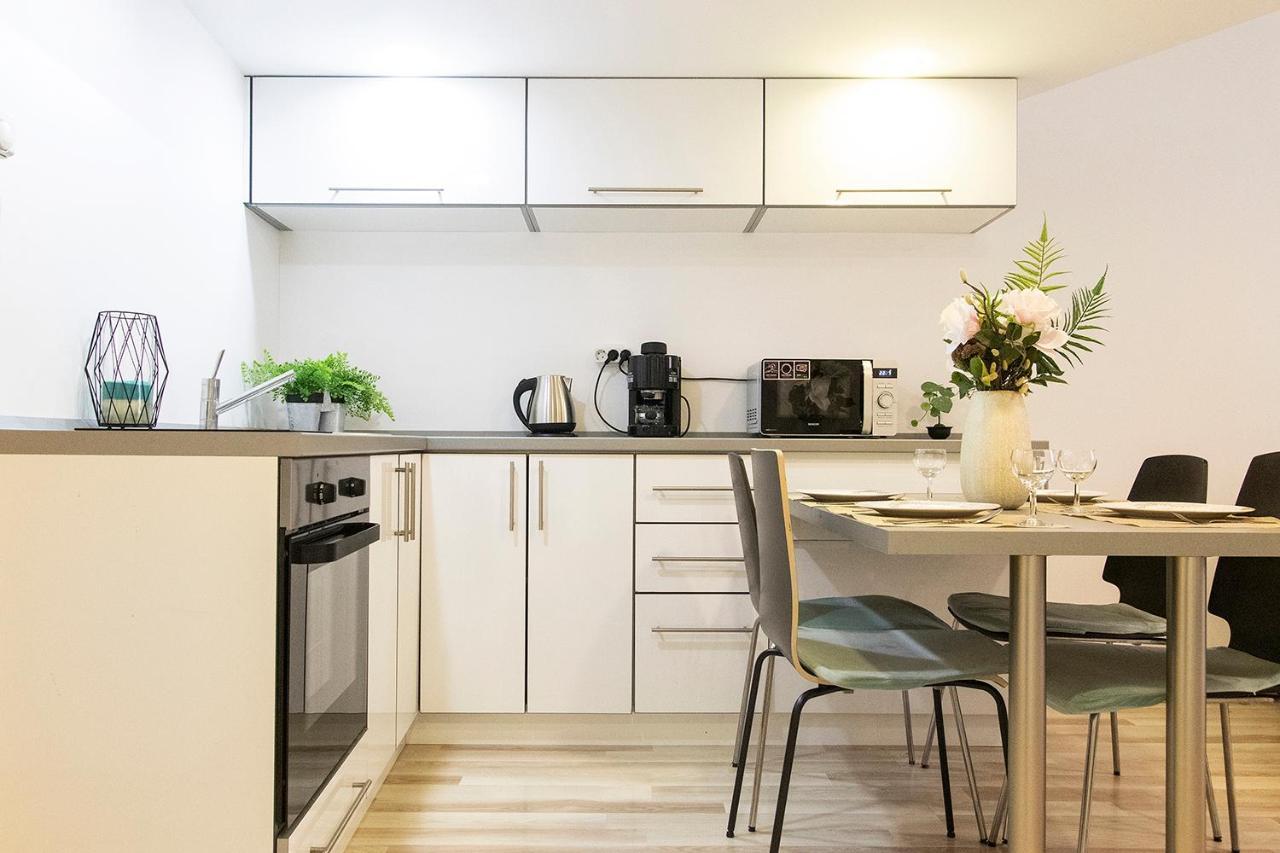 Real Apartments Semmelweis II บูดาเปสต์ ภายนอก รูปภาพ